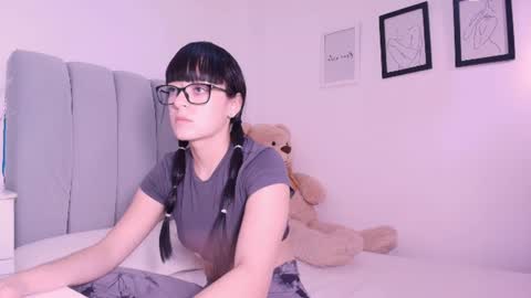 Insta DannaBlueX  online show from August 3, 2026, 6:33 pm