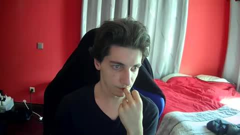 danywhiteyb online show from May 6, 2026, 9:58 am