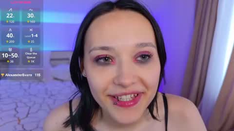 Darcy online show from June 19, 2026, 1:43 am