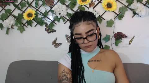 Snapshot of dark_flama chatting on April 22, 2026, 12:24 am dark_flama online show from April 22, 2026, 12:24 am