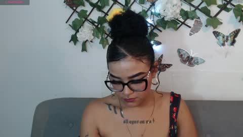 Snapshot of dark_flama chatting on May 10, 2026, 1:33 am dark_flama online show from May 10, 2026, 1:33 am