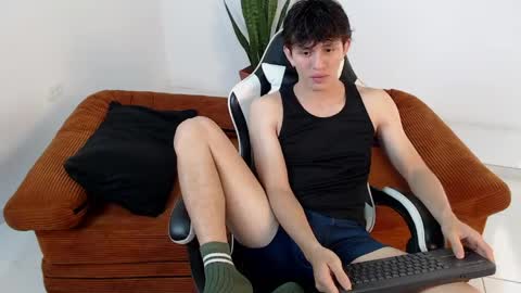 darrencolleen online show from April 28, 2026, 8:47 pm