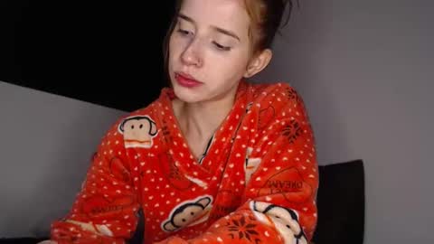 Dafne online show from June 11, 2026, 2:33 am