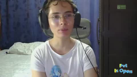 Snapshot of david_colombian chatting on June 30, 2026, 5:25 pm ProgrammerBoy online show from June 30, 2026, 5:25 pm