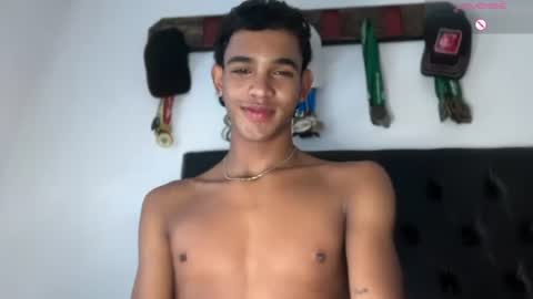 david_hot44 online show from July 7, 2026, 3:16 pm
