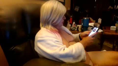 dawndoesall online show from June 15, 2026, 2:58 am