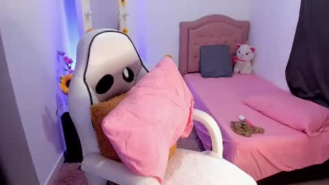 Daylin online show from July 30, 2026, 12:31 am