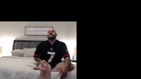 blondemamabalddaddy online show from June 30, 2026, 4:46 am