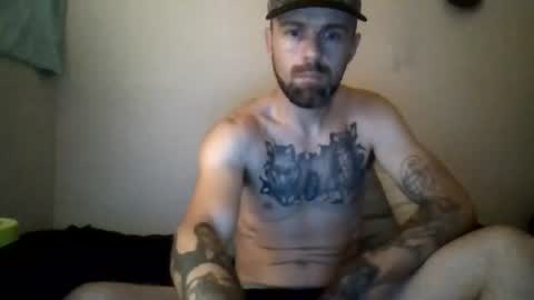 Snapshot of dcrim909 chatting on July 17, 2026, 7:04 am Hungmoose69 online show from July 17, 2026, 7:04 am