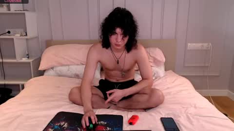 dean_raven online show from May 11, 2026, 7:33 pm