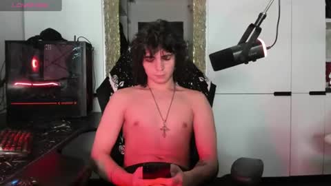dean_raven online show from August 5, 2026, 1:41 am