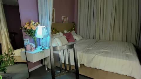 Emily GMT2 Mon 10 AM - 4 PM Wed 10 AM - 4 PM Thu 10 AM - 4 PM Fri 10 AM - 4 PM Sat 10 AM - 4 PM online show from May 14, 2026, 5:20 pm