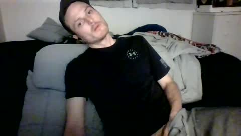 Dee4dayz online show from July 5, 2026, 4:52 am