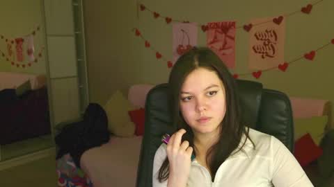 Snapshot of delarysong chatting on May 17, 2026, 10:39 pm Delary online show from May 17, 2026, 10:39 pm