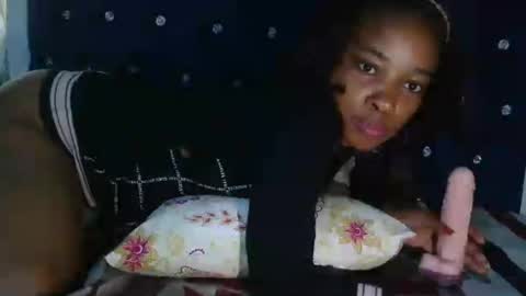 delicacylicious_babe online show from May 1, 2026, 5:01 am