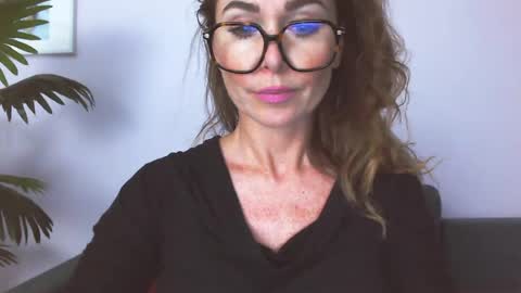 delilah_sweet online show from July 6, 2026, 3:14 pm