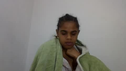 delphine online show from July 7, 2026, 7:29 pm