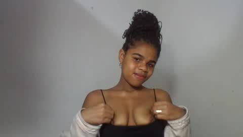 delphine online show from July 22, 2026, 12:57 am