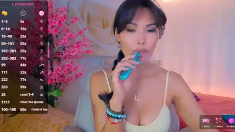 Lana online show from June 24, 2026, 5:06 am