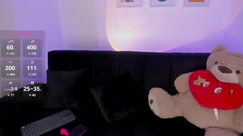 denisse444 online show from February 25, 2025, 9:13 pm