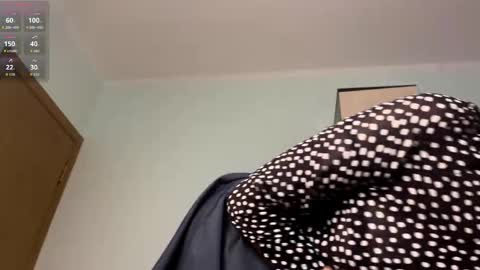 Luna online show from May 11, 2026, 4:04 pm