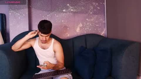 derek_voss online show from June 16, 2026, 1:14 pm