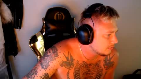 Gemeinsam Spass habentry together online show from July 18, 2026, 3:16 pm