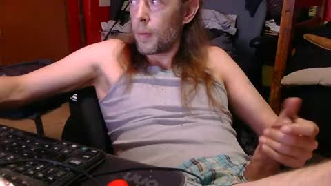 Snapshot of desolation2012 chatting on August 6, 2026, 5:09 am desolation2012 online show from August 6, 2026, 5:09 am