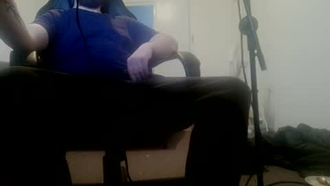 Snapshot of destroyingunit chatting on June 17, 2026, 5:54 am destroyingunit online show from June 17, 2026, 5:54 am