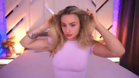 diana_nova online show from July 16, 2026, 6:41 am