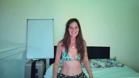 dianalove34 online show from July 19, 2026, 7:28 pm