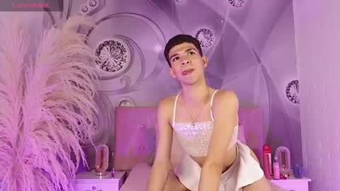 dilan_femboy_ online show from July 3, 2026, 2:12 pm