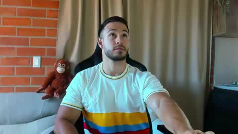 dimitricaruso online show from July 6, 2026, 7:38 pm
