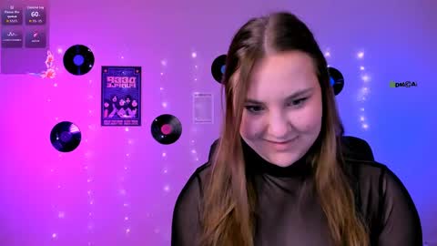 dina_bloom online show from May 21, 2026, 7:10 pm