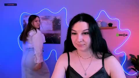 dina_bloom online show from May 24, 2026, 7:19 pm