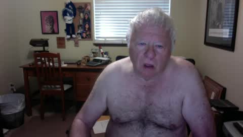 dirtrider195080438 online show from June 16, 2026, 1:36 pm