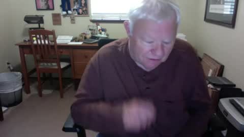 dirtrider195080438 online show from July 7, 2026, 9:52 pm