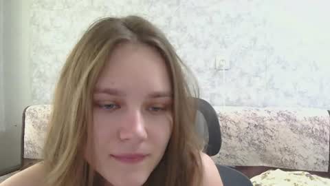 dolcezza_ online show from July 21, 2026, 11:34 am