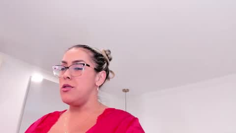 dolly walker online show from June 21, 2026, 1:19 am