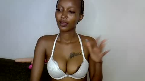 dolsexy online show from July 8, 2026, 7:57 am
