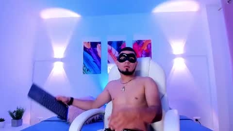Dominik online show from August 1, 2026, 1:32 pm