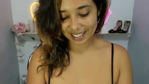 dona_tella online show from July 29, 2026, 11:08 am