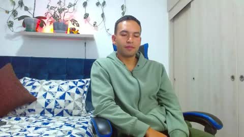dorian_h online show from May 17, 2026, 3:08 pm