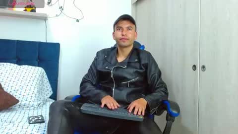 dorian_h online show from July 18, 2026, 2:32 pm