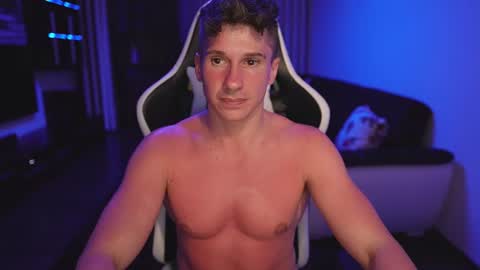 Dorian Reyes online show from June 29, 2026, 11:49 pm