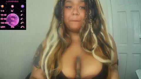 DeeDee online show from June 17, 2026, 12:40 pm
