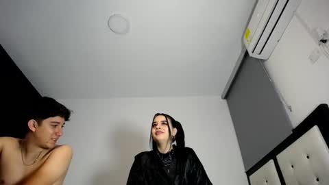 -- nicolle and jhon -- online show from June 21, 2026, 2:58 am