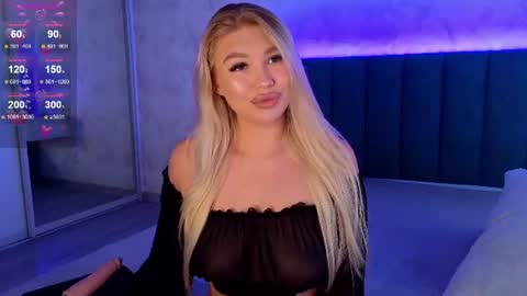 Mila online show from July 16, 2026, 5:02 am
