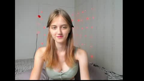 dreamy_pollyyy online show from July 2, 2026, 7:31 pm