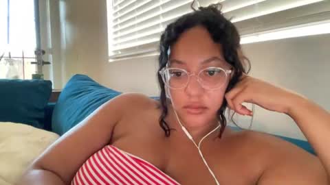 Snapshot of dreamyriri chatting on July 29, 2026, 4:49 pm RIRI OR DREAMY online show from July 29, 2026, 4:49 pm